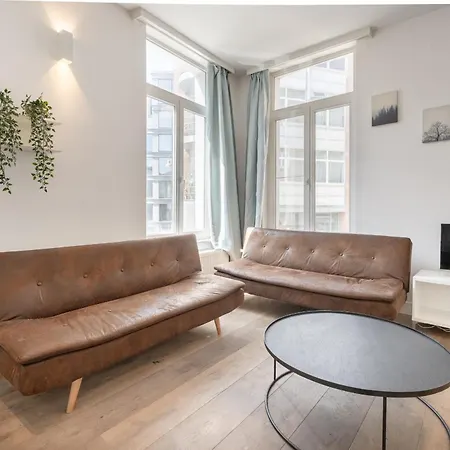 Light Modern In The Heart Of * Anversa